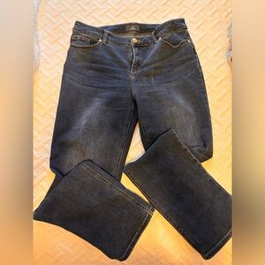 Chico’s so lifting blue jeans